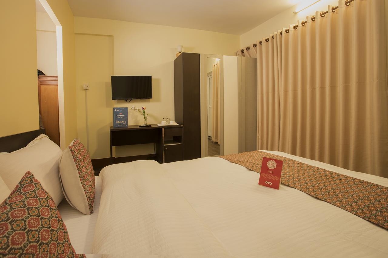 Oyo 131 Hotel Milarepa Kathmandu Ngoại thất bức ảnh
